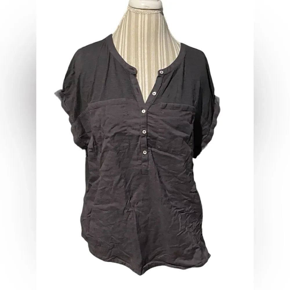 Lucky Brand size XL top excellent. Insuring see pics cute look and style